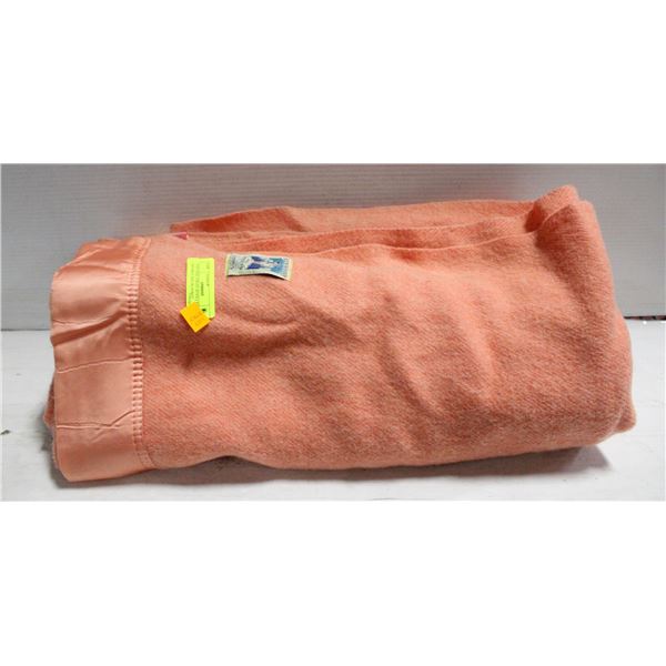 VINTAGE VIRGIN WOOL KENWOOD DOUBLE SIZE BLANKET