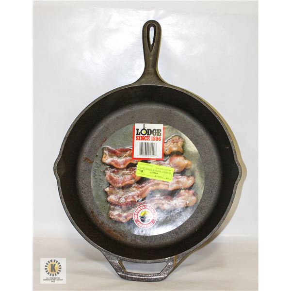 XLARGE CAST IRON LODGE FRY PAN SKILLET-ESTATE