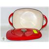 Image 2 : 5 QUART CAST IRON ENAMELLED DUTCH OVEN-ESTATE