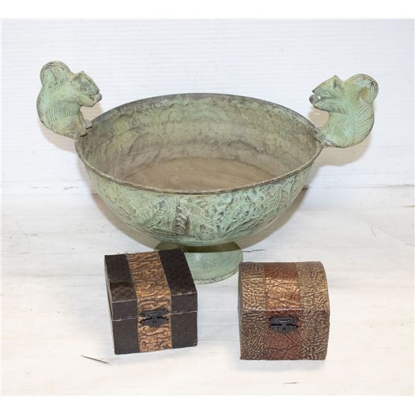 CAST BOWL WITH 2 TRINKET BOXES