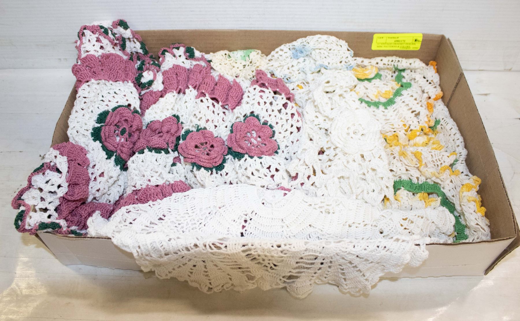11 VINTAGE CROCHET DOILIES, MISC PATTERNS & COLORS