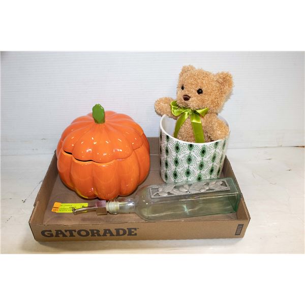 LG PUMPKIN LIDDED DISH, 6"PLANTER, PEWTER BOTTLE