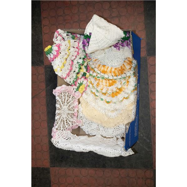 11 VINTAGE CROCHET DOILIES, MISC PATTERNS & COLORS