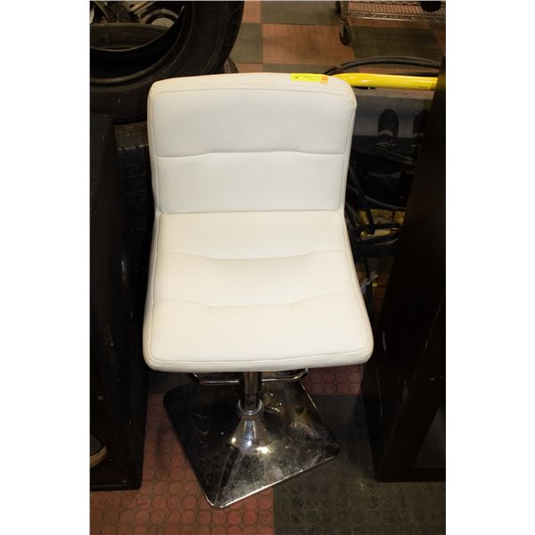 WHITE LEATHER BAR STOOL