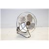 Image 1 : RETRO TORCAN 115 VOLT FAN MODEL:886-P4 LR 8647