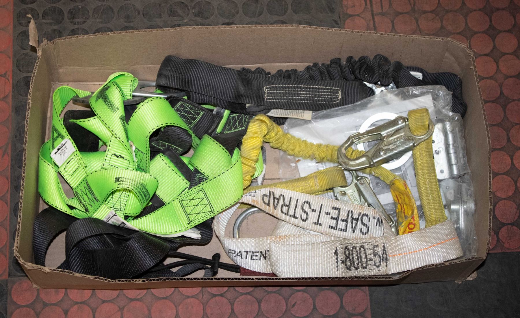 Fall Pro Kit BOX WITH PEAK WORKS FALL PRO-HARNESS 400 LB.
