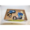 Image 1 : FLAT WITH 4 HEADLAMPS WITH EXTRA NEW BATTERIES