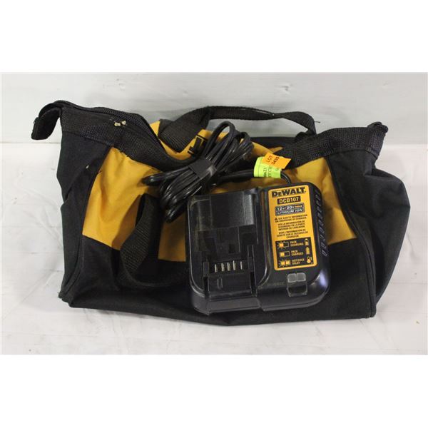 DEWALT BATTERY CHARGER WITH TOOL BAG