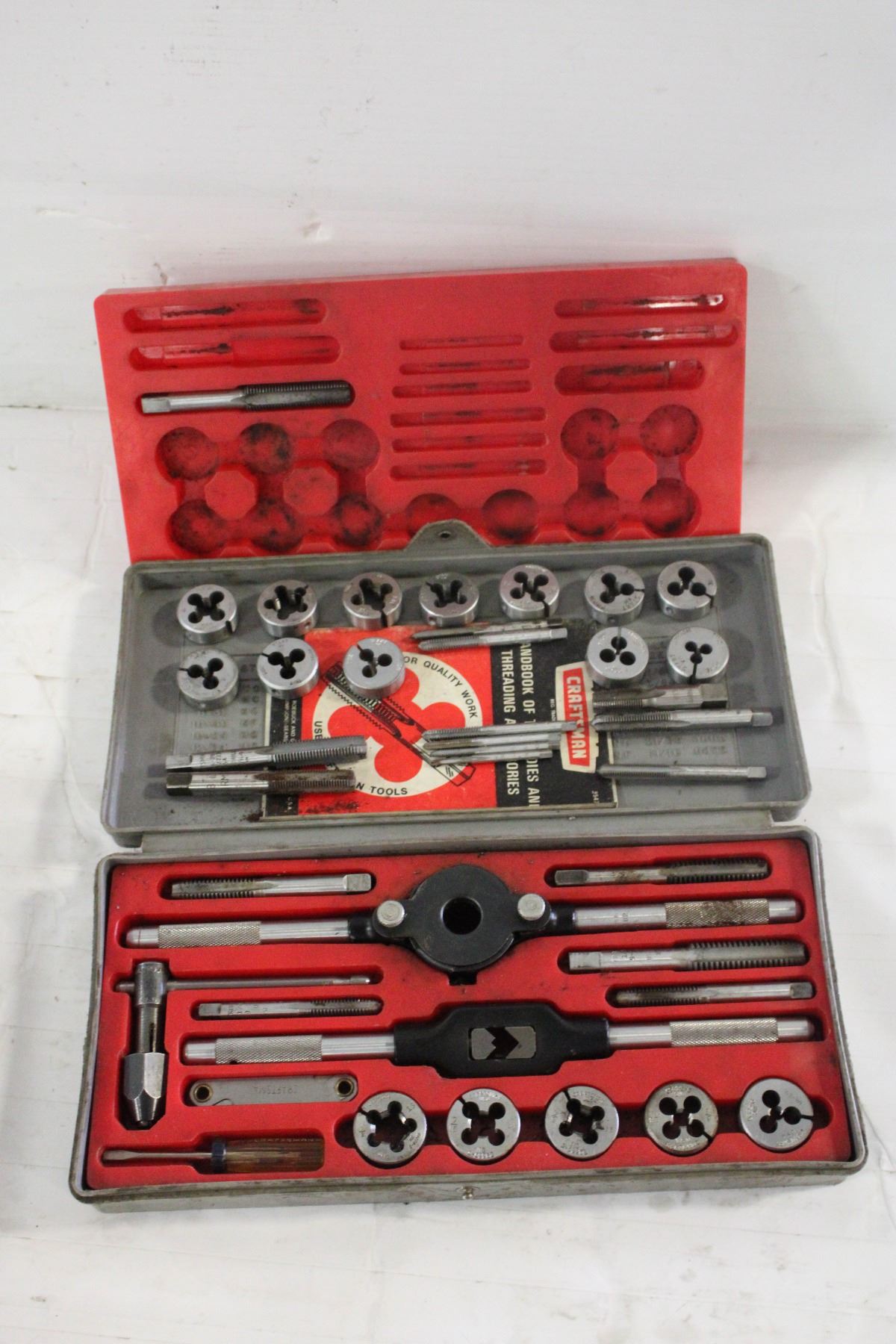 Die Set CRAFTSMAN TAP & DIE SET