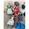 Image 2 : WORLD DOLL LOT