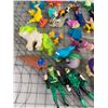 Image 2 : LOT OF VINTAGE TOYS