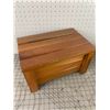 Image 1 : WOODEN STOOL WITH STORAGE