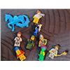 Image 5 : Lego figures & accessories.