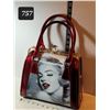 Image 1 : Marilyn Monroe purse. 3D photo front.