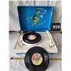 Image 1 : Vintage Tel-Tone Peter Pan record player. Needs needle and lubrication.
