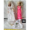 Image 1 : Barbies. Vintage wedding dress & accessories.