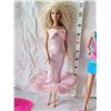 Image 5 : 2 Barbie's. Tennis Time Barbie outfit. 1970's Superstar Barbie pink gown & 1979 Superstar beauty sec