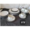 Image 1 : 1980's Set of 4, Belkraft Porcelain fine China. Bavaria Germany. “midnight lace” p