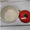 Image 2 : red enamel cooking pot