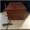 Image 5 : Wooden box record player