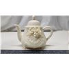 Image 2 : Small Decorated TeaPot With Cream+Sugar (Cream And Sugar Are In Tea Kettle)
