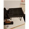 Image 6 : vintage son of hibachi cast iron charcoal grill