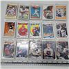Image 1 : 15 repacks fun hockey or baseball cards