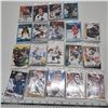 Image 1 : 19 repacks fun hockey or baseball cards