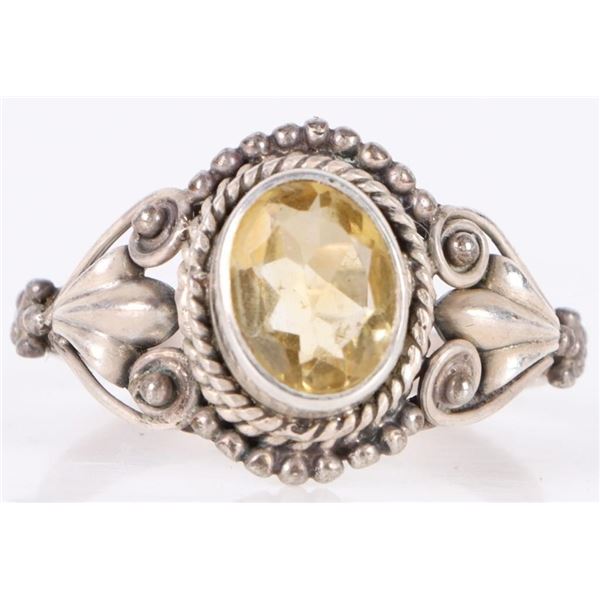 1.5CT OVAL YELLOW CITRINE STERLING SILVER RING