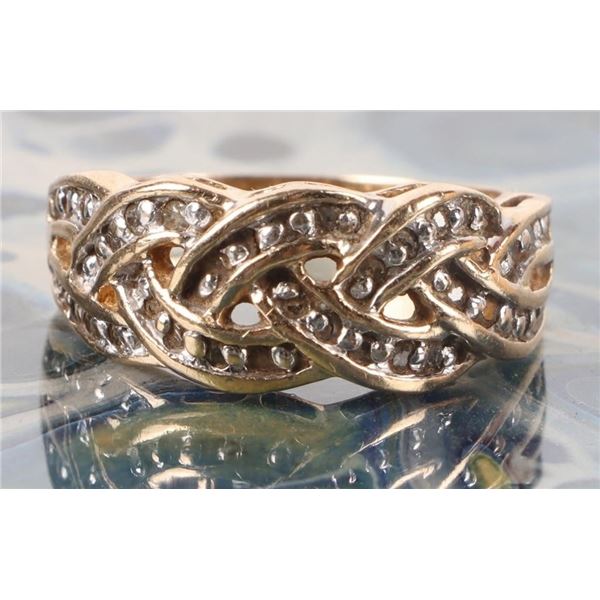 10K YELLOW GOLD DIAMOND LADIES RING