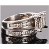 Image 2 : 14K WHITE GOLD DIAMOND LADIES WEDDING RING SET