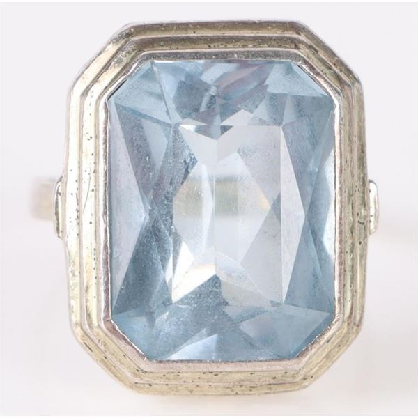 14K WHITE GOLD LARGE BLUE TOPAZ LADIES RING
