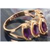 Image 2 : 14K YELLOW GOLD LADIES PURPLE CUT GLASS RING