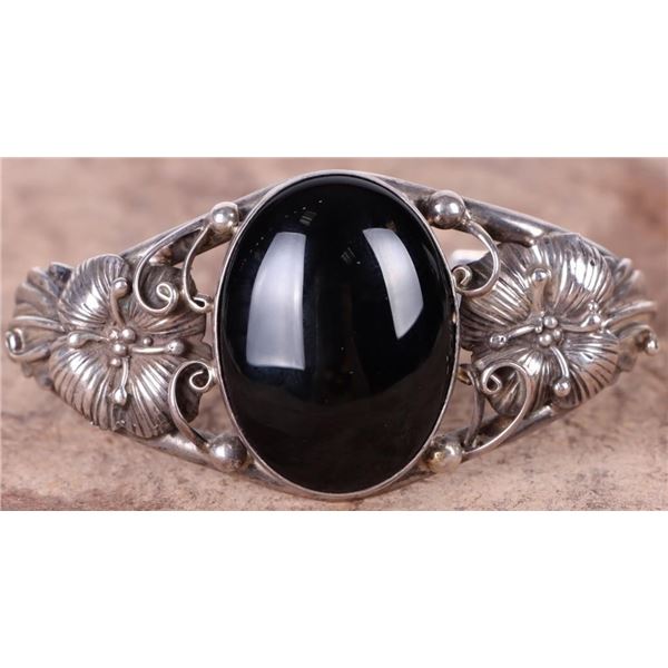 ANTIQUE STERLING SILVER ONYX CUFF BRACELET