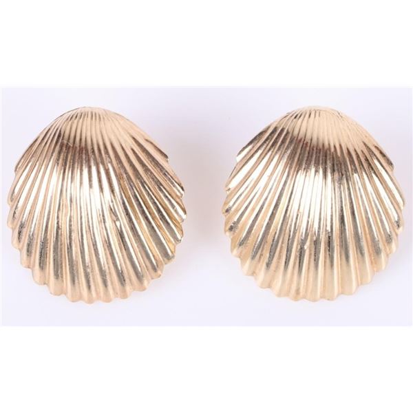 14K YELLOW GOLD SEASHELL LADIES EARRINGS