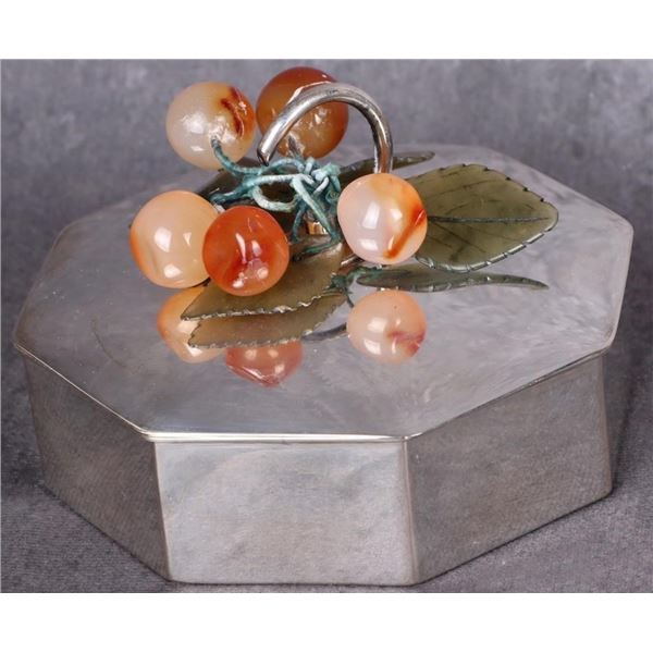 VINTAGE 0.800 SILVER CARNELIAN GRAPE VINE TEA TIN