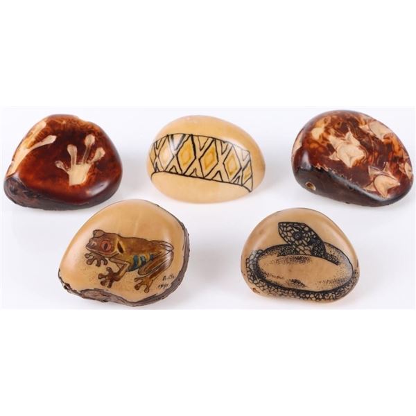 CHEUCARACAMA & TEUCAMA CARVED TAGUA NUTS