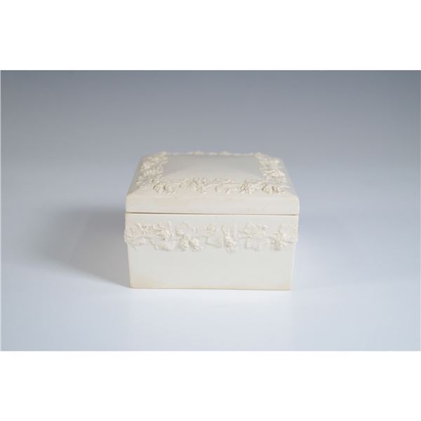 Wedgwood Lidded Treasure Box with Grapevine Design
