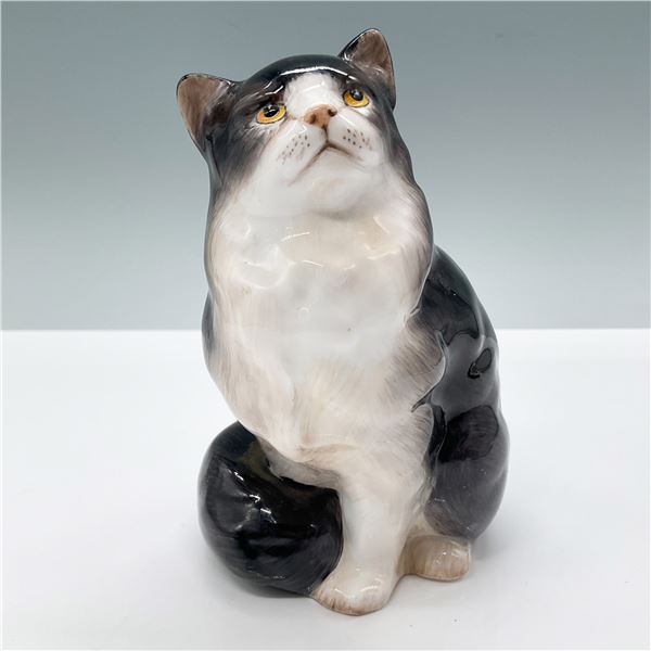 Royal Doulton Figurine, Black and White Cat HN999