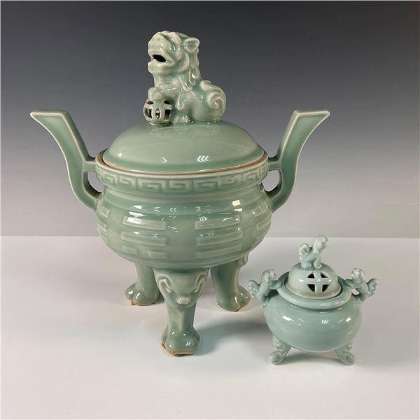 2pc Vintage Chinese Celadon Foo Dog Censers