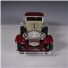 Image 2 : Signature 1:18 Scale 1930 Packard Model Car