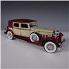 Image 3 : Signature 1:18 Scale 1930 Packard Model Car