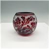 Image 1 : Bohemian Style Red Overlay Crystal Vase