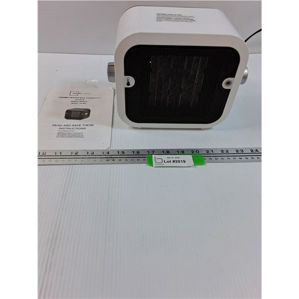 Mainstays Ceramic Heater w/ Thermostat - Works - 5" x 8" x 6"