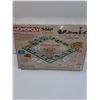 Image 3 : Schitt's Creek Monopoly Board Game - Sealed