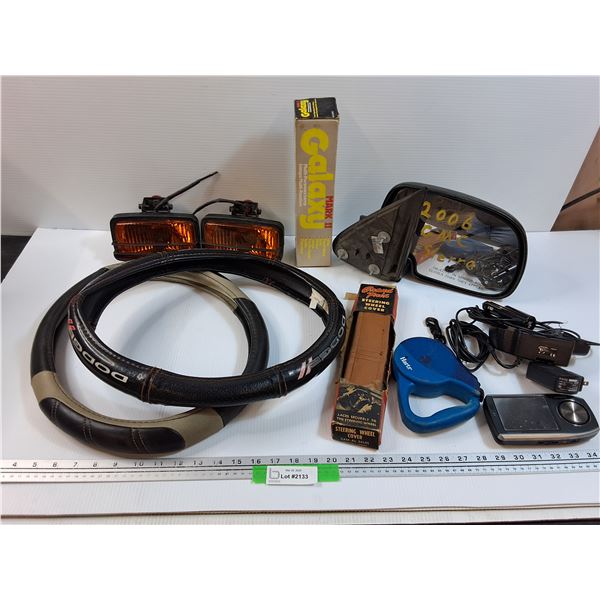 GMC Passenger 2006 Mirror, (3) Steering Wheel Covers, (2) Fog Lights, Alpine GPS - As Is, Dog Leash