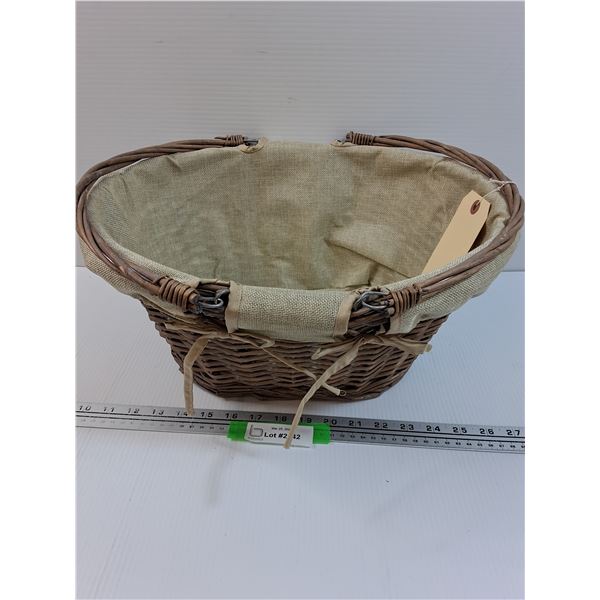 Straw Basket w/ Cloth Lining - 16" x 8" x 14"