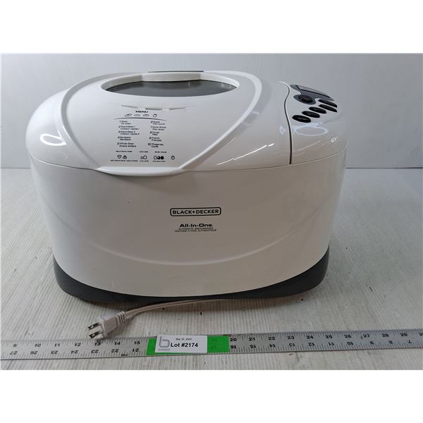 Black & Decker Automatic Breadmaker- Powers On
