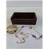 Image 2 : Wooden Jewelry Box with a Couple of Jewelry Pieces