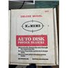 Image 2 : PRE-OWNED – SOLD AS IS 1 – LEE DELUXE MODEL 90577 AUTO DISK POWDER MEASURE & LEE P